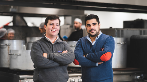 Andr&eacute;s Casal y Efr&eacute;n &Aacute;lvarez -de izqu. a dcha- fundadores y CEOs de Wetaca
