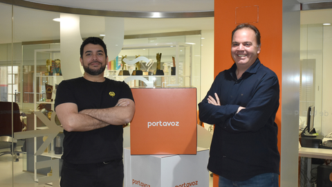 Ferjo Lallaigui (izq.) y Javier Ja&eacute;n refuerzan el equipo de Portavoz