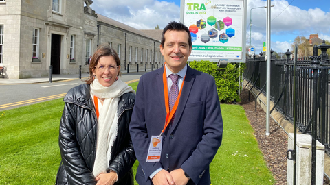 El consejero de Fomento e Infraestructuras, Jos&eacute; Manuel Pancorbo, acompa&ntilde;ado de la directora general de Carreteras, Mar&iacute;a Dolores Mar&iacute;n, durante las jornadas de la Uni&oacute;n Europea sobre Seguridad Vial