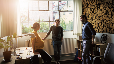 El 57% de las emprendedoras espa&ntilde;olas compagina maternidad y emprendimiento