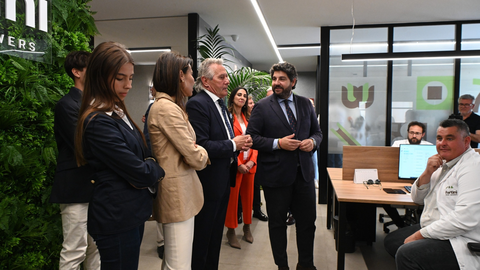 El presidente de la Comunidad, Fernando L&oacute;pez Miras, inaugura en Torre-Pacheco las nuevas instalaciones de la empresa Hortofortini