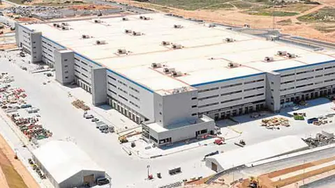 Plataforma log&iacute;stica de Amaz&oacute;n en el Parque Sureste