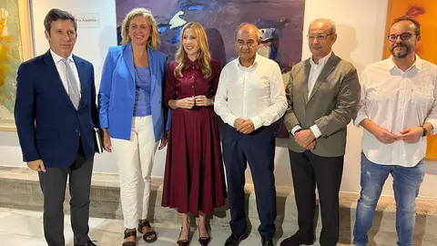 Foto de familia durante el acto de presentaci&oacute;n de la Cumbre Europea de la Econom&iacute;a Social 2025