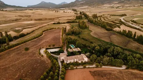Imagen a&eacute;rea de Casa Pernias, en Moratalla, una de las empresas beneficiarias de las ayudas.