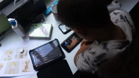 La exdirectora de la AEPD defiende vetar redes sociales a menores y exigir verificaci&oacute;n de edad