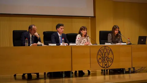 Las microcredenciales universitarias de la UMU rompen su techo con m&aacute;s de 1.700 participantes diarios