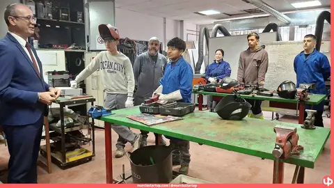 El consejero de Educaci&oacute;n y Formaci&oacute;n Profesional, V&iacute;ctor Mar&iacute;n, visita el IES Sierra de Carrascoy (El Palmar-Murcia).