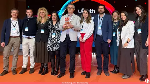 Un momento de la entrega del premio que reconoce el car&aacute;cter innovador del proyecto AURORA.
