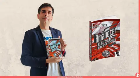 El escritor murciano Pablo Albaladejo, uno de los autores de 'Amanecer'