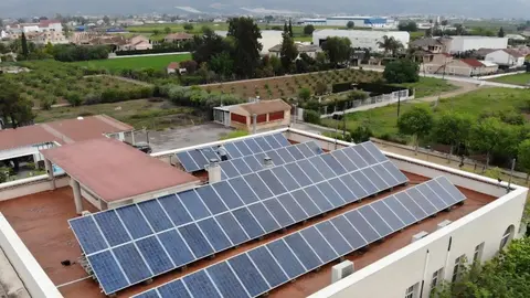 Murcia instala 114 paneles solares gratis en tres centros municipales y ahorra 15.000 &euro; al a&ntilde;o