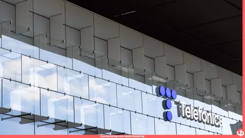 Fachada de la sede de Telef&oacute;nica