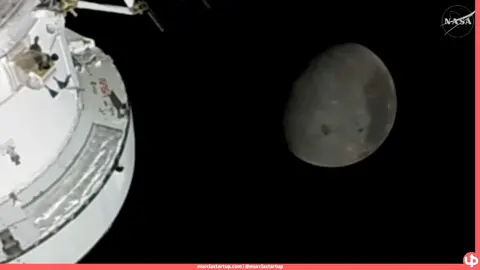 La tripulaci&oacute;n de Artemis II bate el r&eacute;cord hist&oacute;rico de distancia humana desde la Tierra al sobrevolar la cara oculta de la Luna