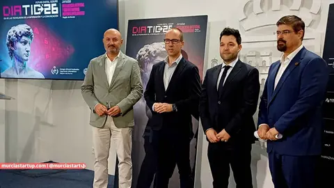 Un momento de la presentaci&oacute;n de la jornada 'DiaTic 26', organizada con motivo del D&iacute;a de las Tecnolog&iacute;as de la Informaci&oacute;n y la Comunicaci&oacute;n