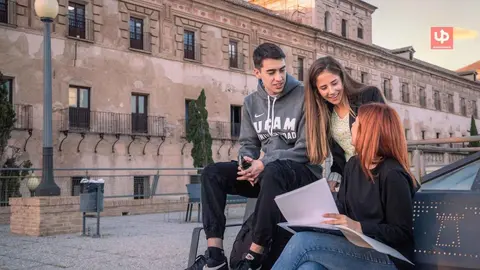 La UCAM copa 13 indicadores top en el Ranking CYD