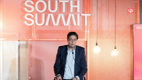 South Summit celebra su 15&ordf; edici&oacute;n en Madrid del 3 al 5 de junio con 20.000 asistentes, 4.900 startups y un nuevo vertical dedicado a defensa e IA. El evento generar&aacute; 42 M&euro; de actividad econ&oacute;mica, seg&uacute;n PwC.