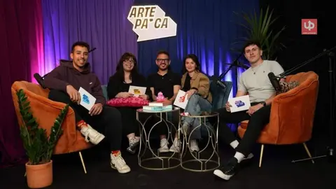 El Ayuntamiento de Bullas lanza 'Arte Pa'Ca', un podcast hecho por j&oacute;venes del municipio que reunir&aacute; a 17 artistas locales en su primera temporada. El proyecto, conducido por cuatro moderadores de Bullas, estrena episodio cada jueves en YouTube, Instagram y TikTok.