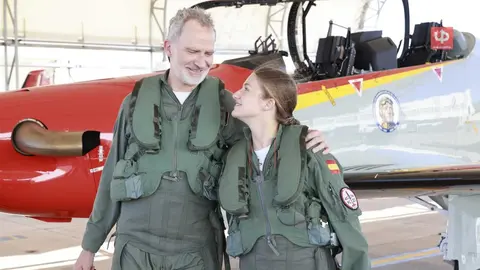 Felipe VI y la Princesa Leonor realizan un vuelo de instrucci&oacute;n en la Academia General del Aire (AGA), en San Javier, Murcia, en el marco de la instrucc&iacute;&oacute;n militar de la heredera a la corona.